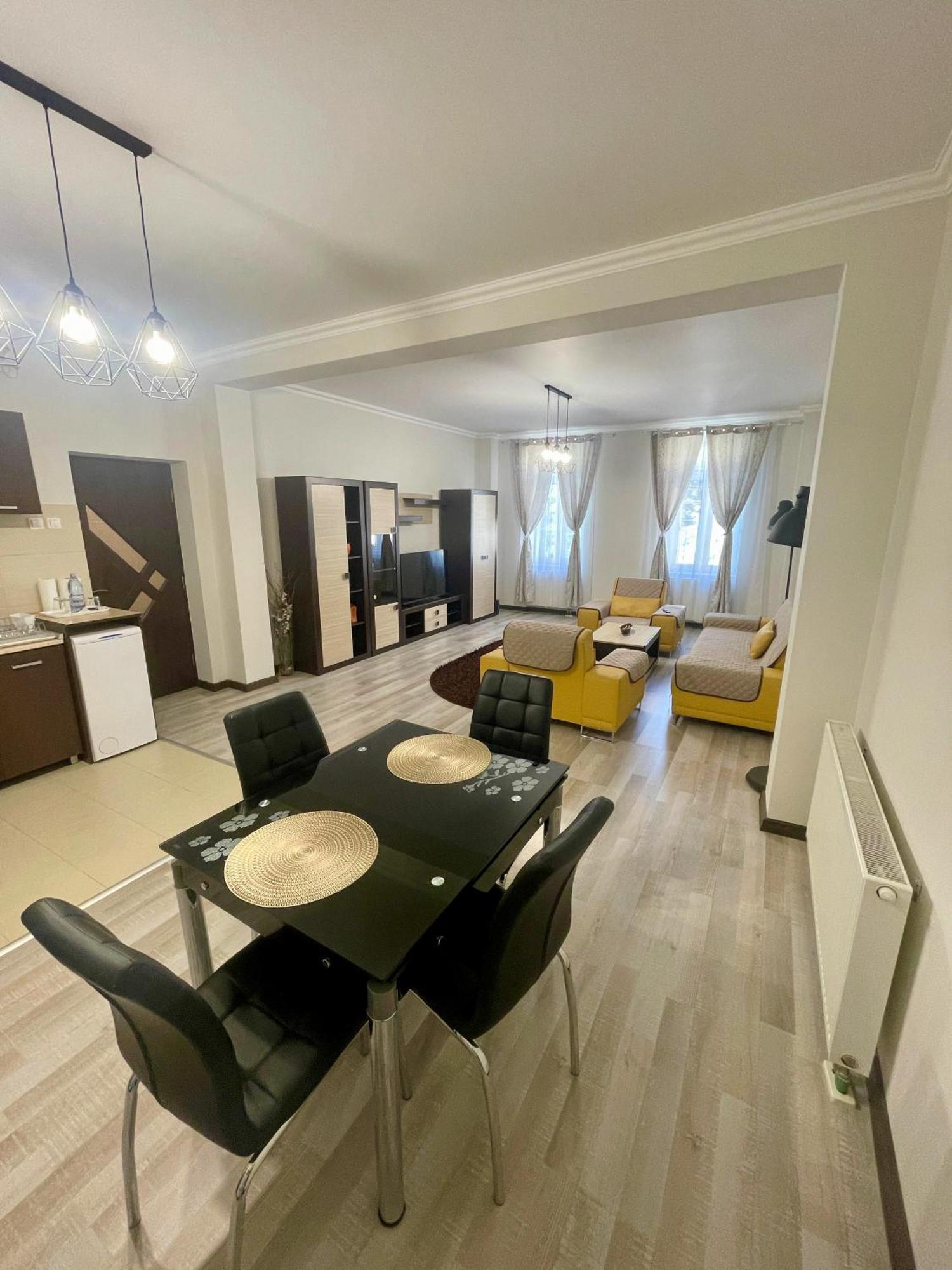Enjoy Apartments - Spacious Retreat In Our Villa Kluž Exteriér fotografie