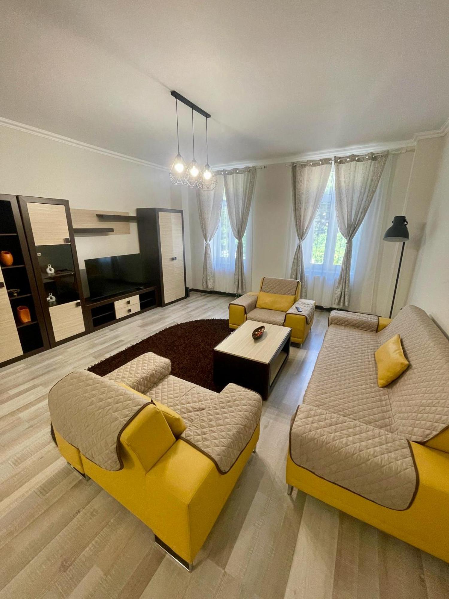 Enjoy Apartments - Spacious Retreat In Our Villa Kluž Exteriér fotografie